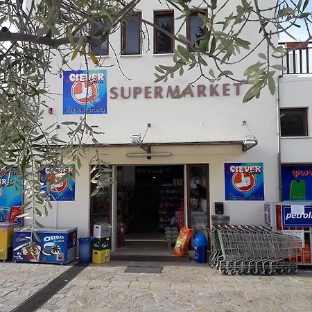Alina Holiday Apartamento Paphos
